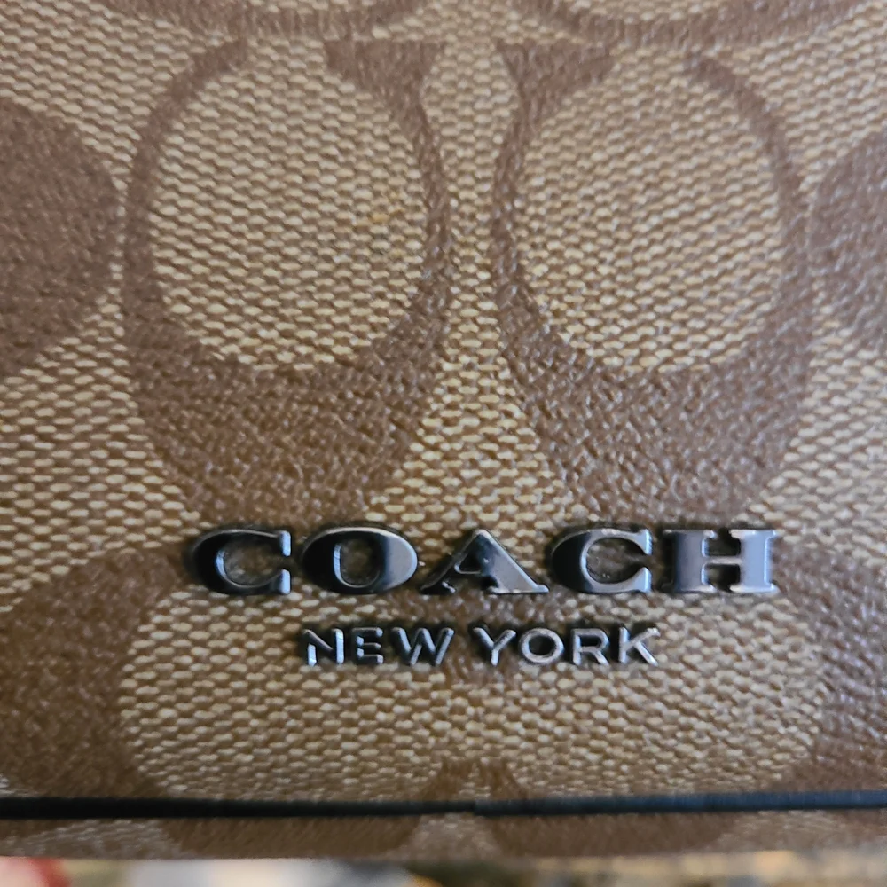Coach Men/Women Signature Canvase Messanger Bag in Brown and Black/Unisex - Picture 9 of 13